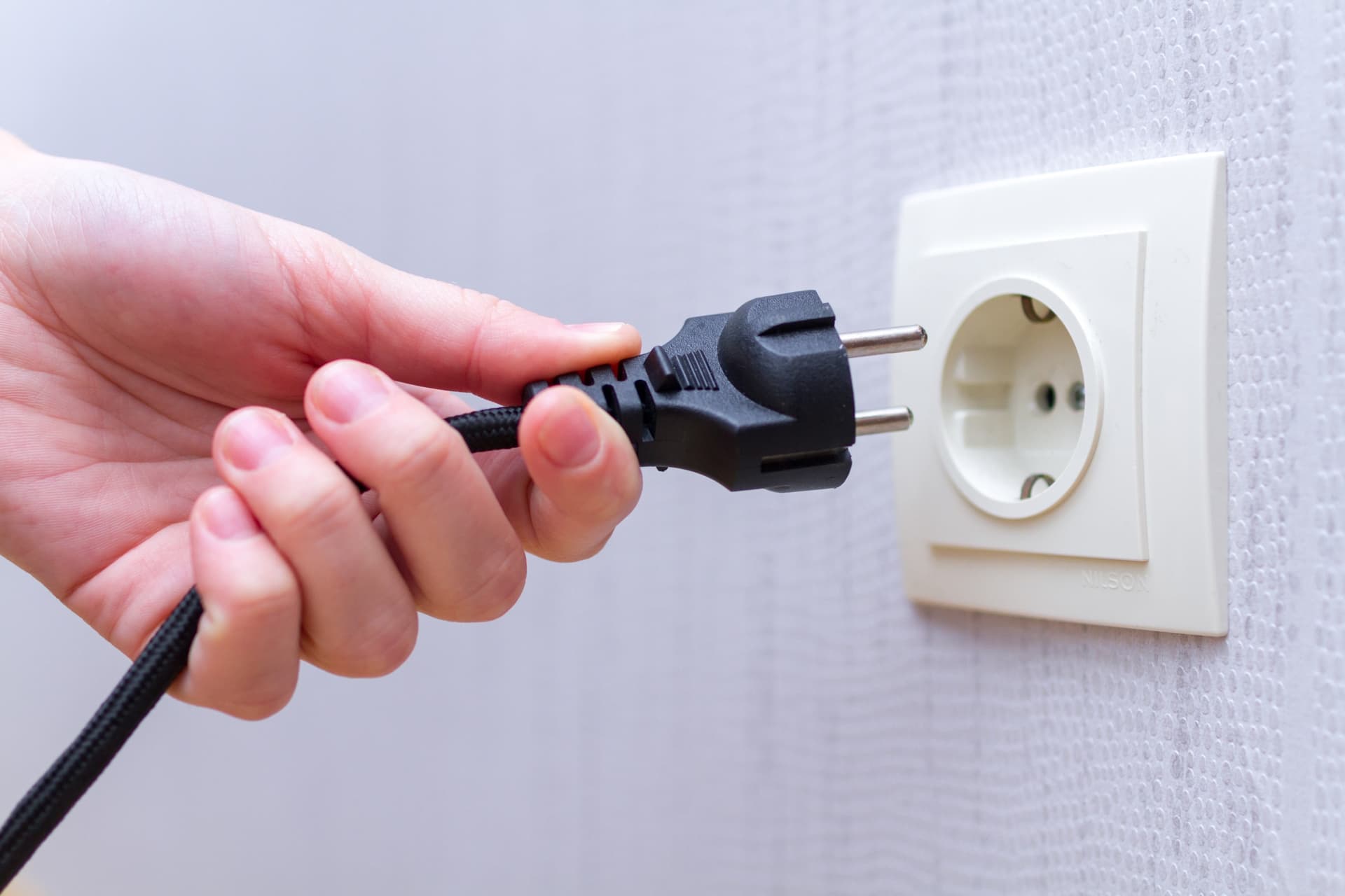Do You Need an Adapter for Electrical Outlets in Tunisie?